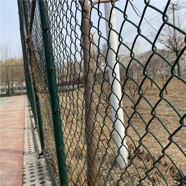 勾花網圍欄